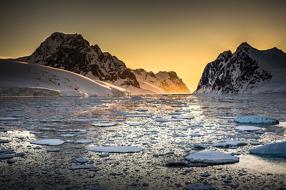 antarctica_ice-landscape_travel-photography_andrew-peacock